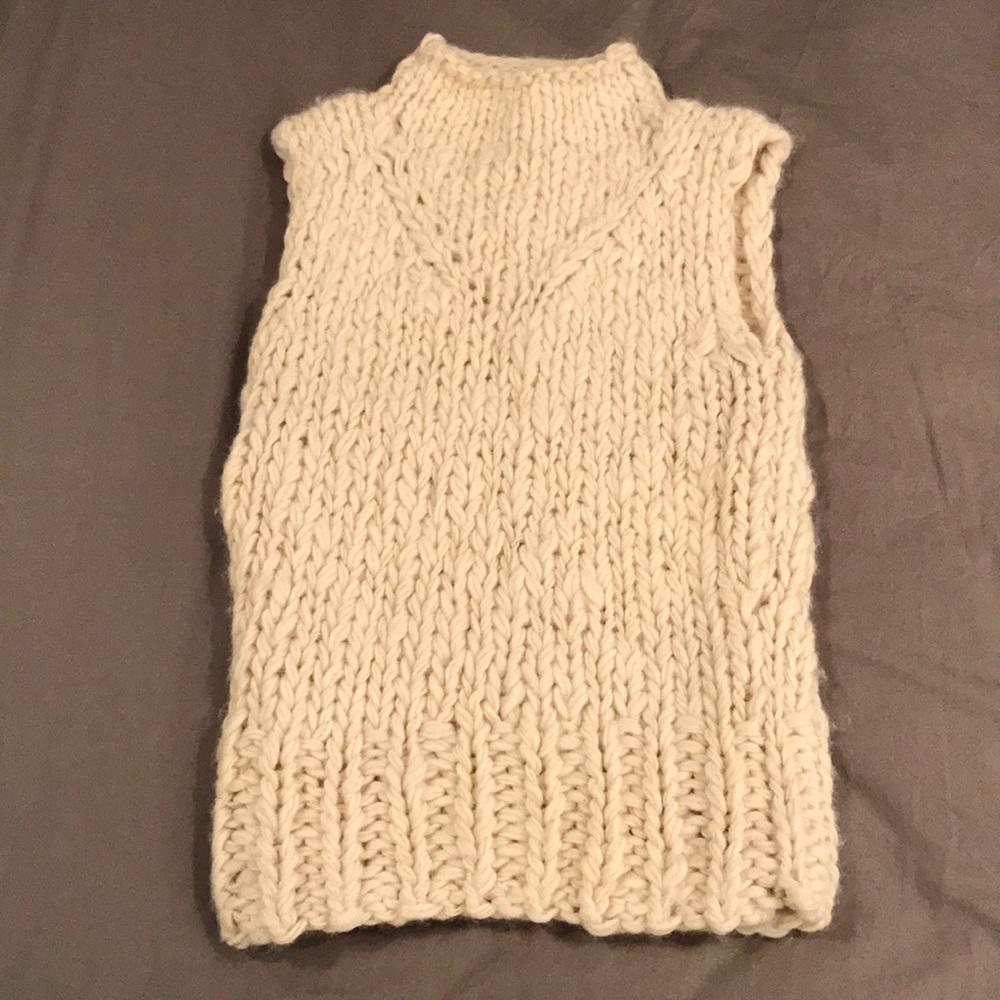 BCBG MaxAzria chunky knit top